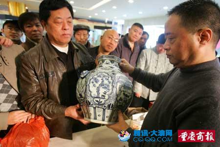 快訊:6千元從楊家將后代買下價值千萬元青花