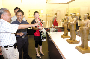 ����7��20�գ�ʯ����ˇ���չ��ʡ�����^�_չ�����^���څ��^���Ї���ˇ���g�󎟄����ޣ��󣩵�6λ���Ҽ���ˇ�󎟹�ͬ��(chu��ng)���ġ��|�����ˡ���Ʒ�����Y�ψDƬ��/ ��ɽ�Ո�ӛ�߸ʽ��A�z